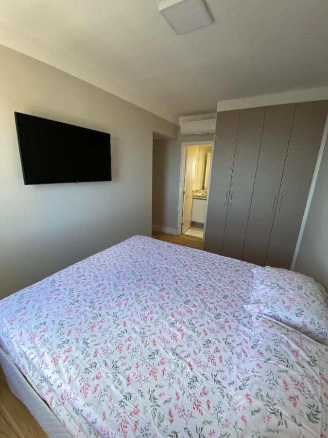 Apto 15º Andar - Varanda Vista Mar - Enseada Apartment กัวรูจา ภายนอก รูปภาพ